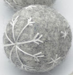 Load image into Gallery viewer, Handmade 100% Wool Snowflake Bauble - 3cm - White
