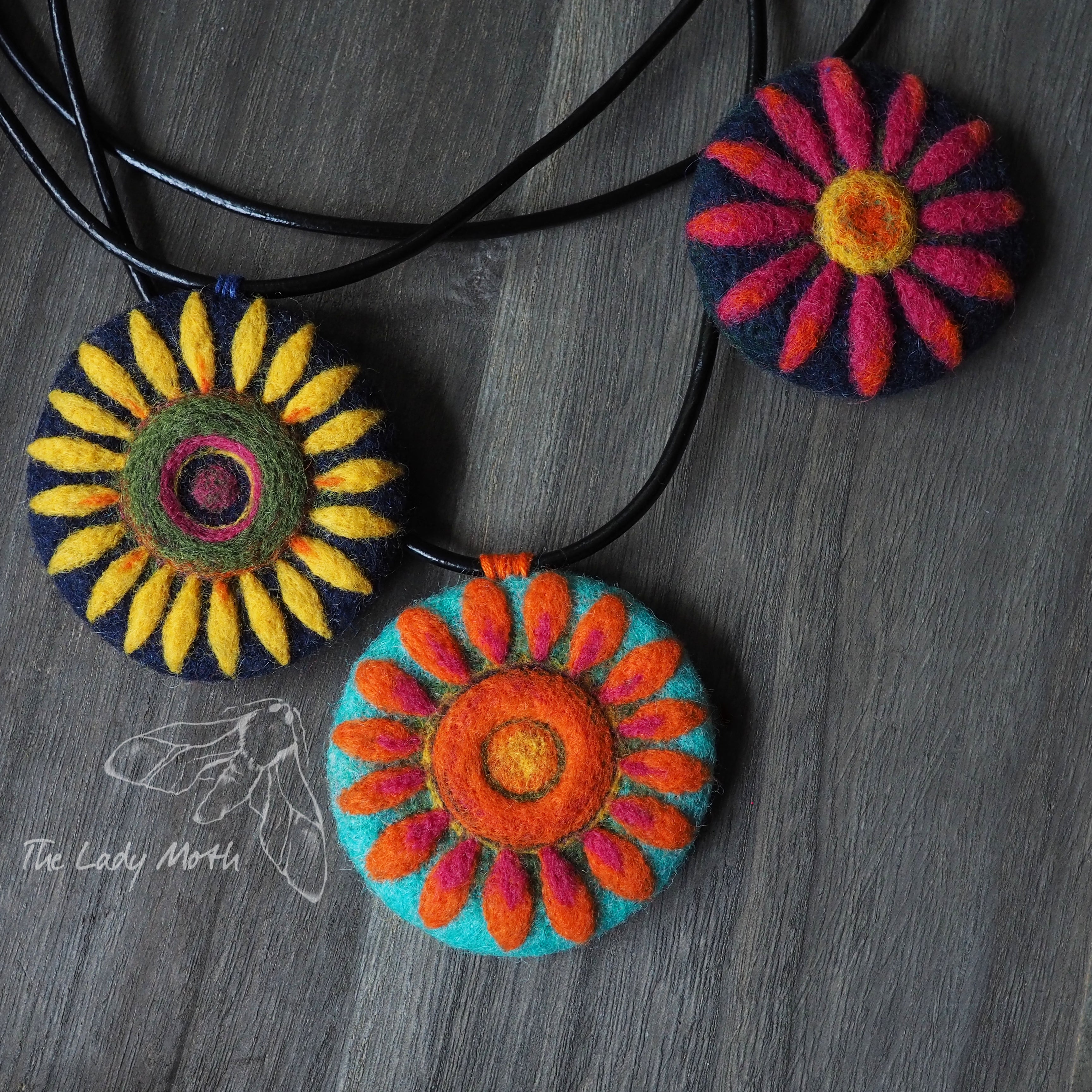 Workshop in a Box - Needle Felted Daisies by The Lady Moth