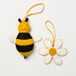 Load image into Gallery viewer, Bee &amp; Flower Felt Art Mini Kit by Corinne Lapierre
