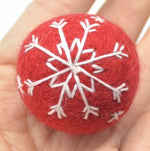 Load image into Gallery viewer, Handmade 100% Wool Snowflake Bauble - 3cm -  Red
