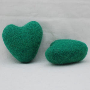 One Handmade Felt Heart - 6cm - Forest Green